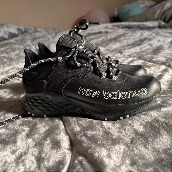 Little boy new balance black - Picture 2 of 13